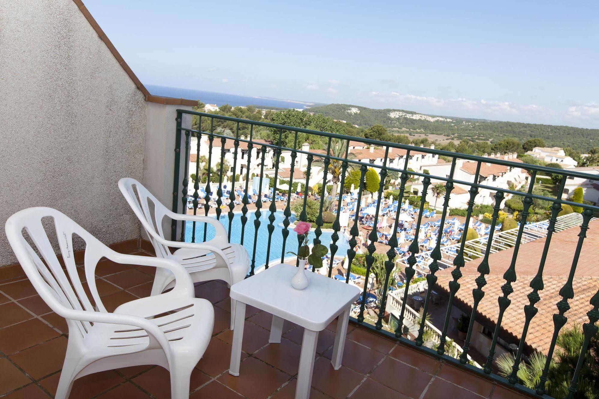 Son Bou Apartments Buitenkant foto